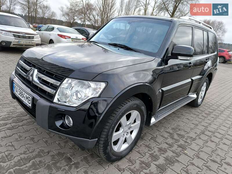 Внедорожник / Кроссовер Mitsubishi Pajero Wagon 2008 в Киеве