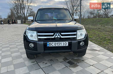 Позашляховик / Кросовер Mitsubishi Pajero Wagon 2008 в Новому Калинові