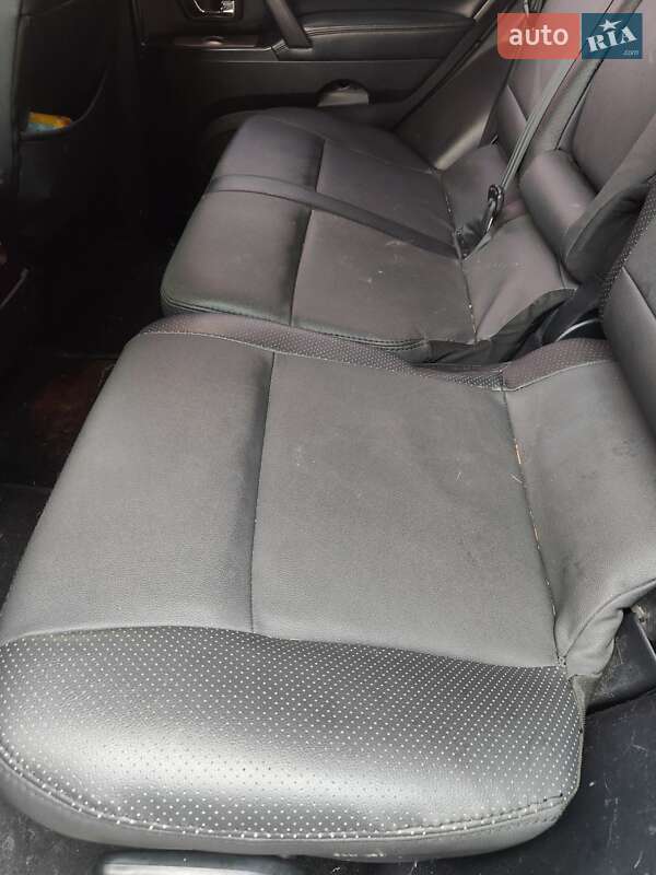 Внедорожник / Кроссовер Mitsubishi Pajero Wagon 2008 в Межгорье фото 4 Внедорожник / Кроссовер Mitsubishi Pajero Wagon 2008 в Межгорье
