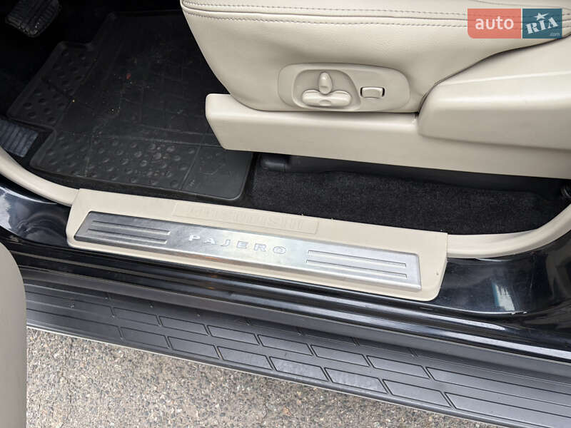 Позашляховик / Кросовер Mitsubishi Pajero Wagon 2007 в Харкові фото 26 Позашляховик / Кросовер Mitsubishi Pajero Wagon 2007 в Харкові