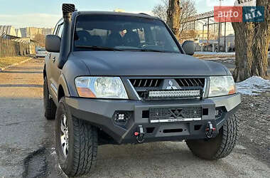 Внедорожник / Кроссовер Mitsubishi Pajero Wagon 2004 в Черкассах