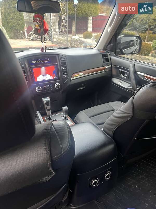 Внедорожник / Кроссовер Mitsubishi Pajero Wagon 2007 в Черновцах