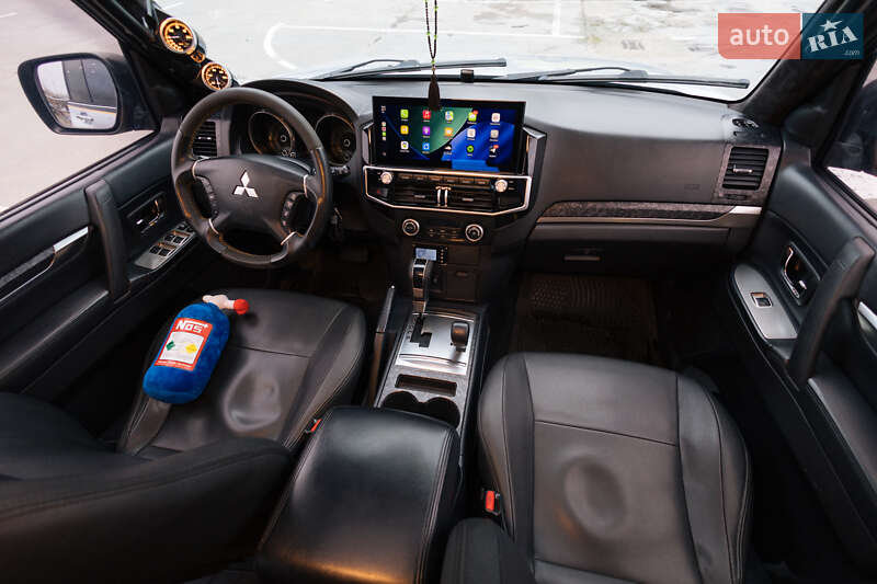 Позашляховик / Кросовер Mitsubishi Pajero Wagon 2007 в Києві