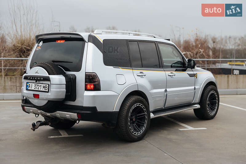 Позашляховик / Кросовер Mitsubishi Pajero Wagon 2007 в Києві