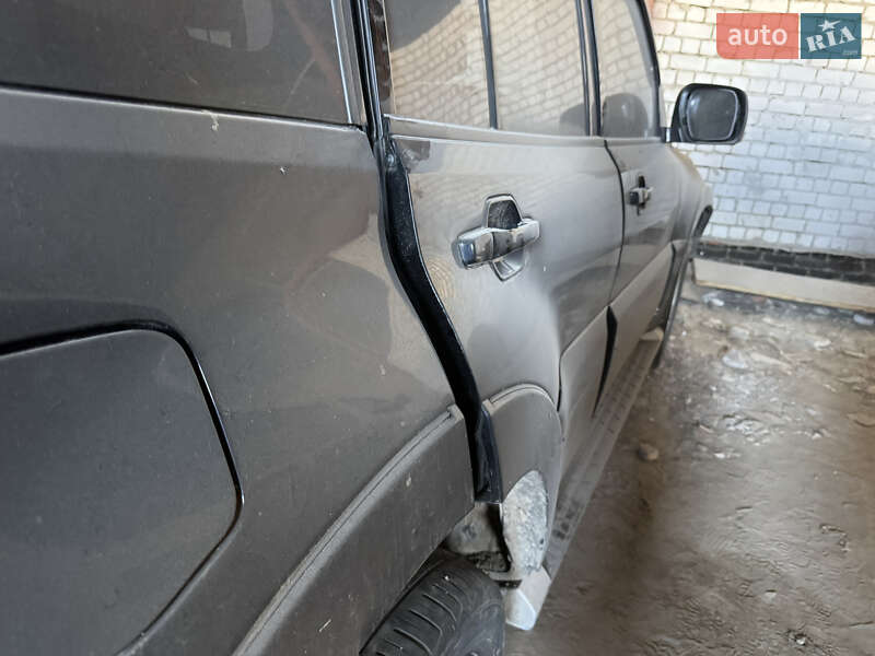 Позашляховик / Кросовер Mitsubishi Pajero Wagon 2007 в Харкові фото 12 Позашляховик / Кросовер Mitsubishi Pajero Wagon 2007 в Харкові