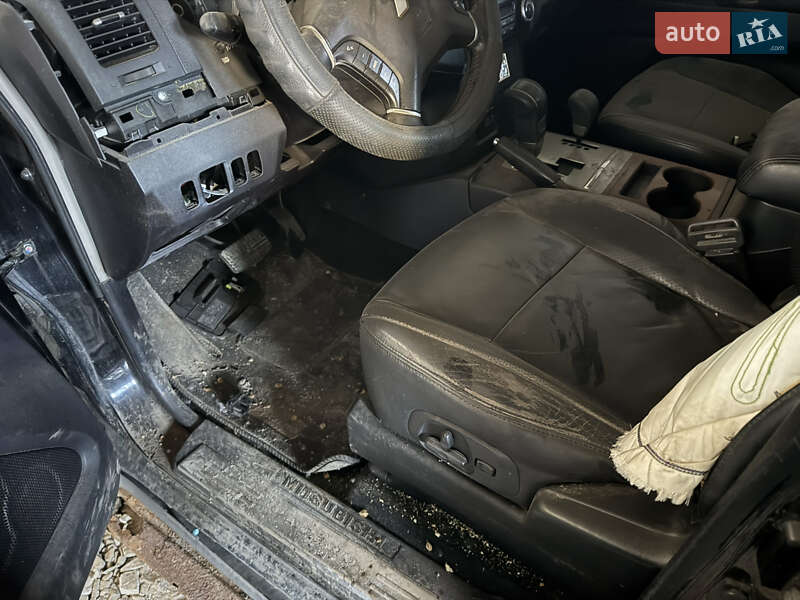 Позашляховик / Кросовер Mitsubishi Pajero Wagon 2007 в Харкові фото 22 Позашляховик / Кросовер Mitsubishi Pajero Wagon 2007 в Харкові