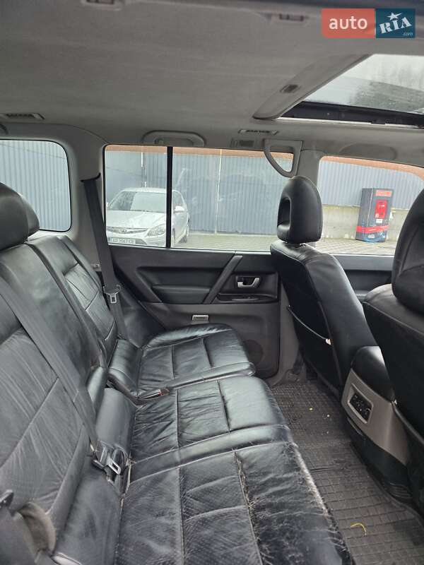 Позашляховик / Кросовер Mitsubishi Pajero Wagon 2007 в Хмельницькому фото 24 Позашляховик / Кросовер Mitsubishi Pajero Wagon 2007 в Хмельницькому