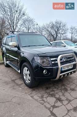 Внедорожник / Кроссовер Mitsubishi Pajero Wagon 2007 в Киеве