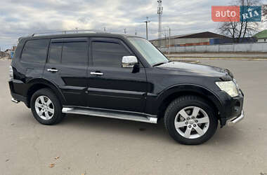 Внедорожник / Кроссовер Mitsubishi Pajero Wagon 2008 в Буче