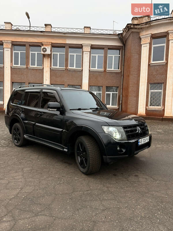 Позашляховик / Кросовер Mitsubishi Pajero Wagon 2008 в Кривому Розі