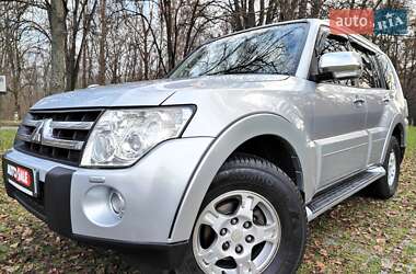 Внедорожник / Кроссовер Mitsubishi Pajero Wagon 2008 в Киеве