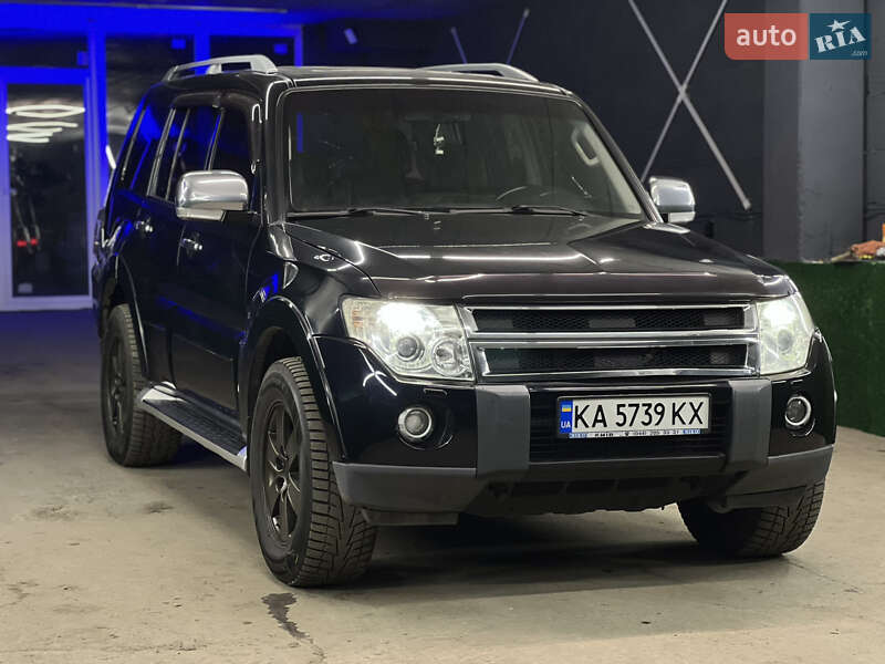 Mitsubishi Pajero Wagon 2008