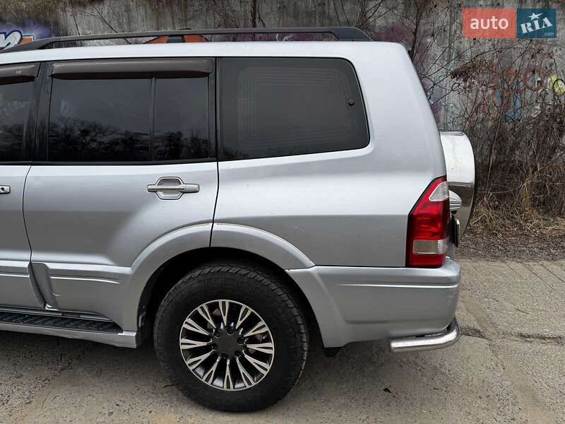 Внедорожник / Кроссовер Mitsubishi Pajero Wagon 2006 в Киеве фото 12 Внедорожник / Кроссовер Mitsubishi Pajero Wagon 2006 в Киеве