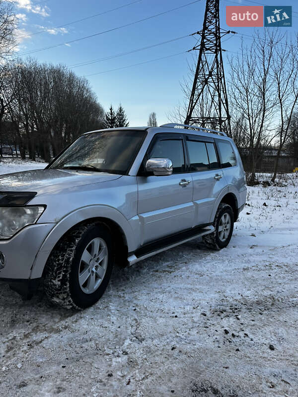 Внедорожник / Кроссовер Mitsubishi Pajero Wagon 2008 в Хмельницком