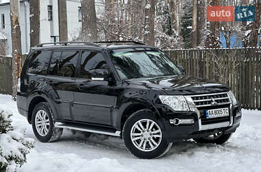 Позашляховик / Кросовер Mitsubishi Pajero Wagon 2017 в Києві