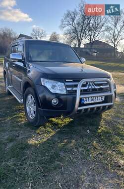Внедорожник / Кроссовер Mitsubishi Pajero Wagon 2007 в Ржищеве