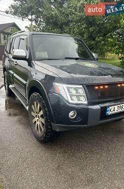 Внедорожник / Кроссовер Mitsubishi Pajero Wagon 2008 в Киеве