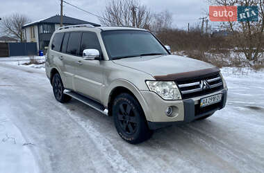 Внедорожник / Кроссовер Mitsubishi Pajero Wagon 2008 в Киеве