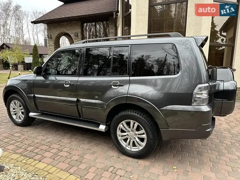 Mitsubishi Pajero Wagon 2018 VIN JMBLYV93WJJ500442 фото оголошення 9 з 85