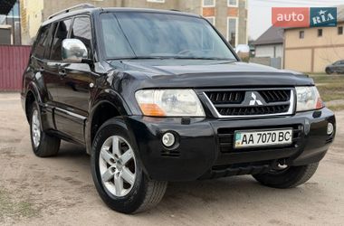 Позашляховик / Кросовер Mitsubishi Pajero Wagon 2006 в Києві