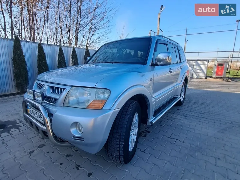 Mitsubishi Pajero Wagon 2005 VIN JMYLRV73W5J707012 фото оголошення 4 з 47