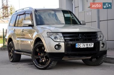 Позашляховик / Кросовер Mitsubishi Pajero Wagon 2007 в Львові