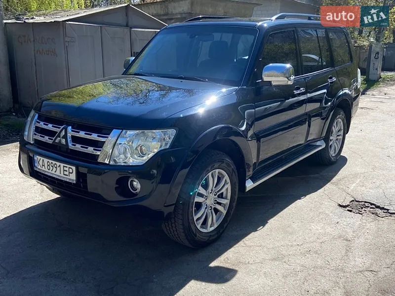 Mitsubishi Pajero Wagon