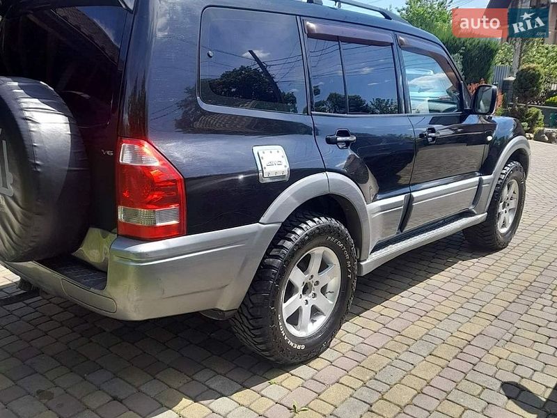 Mitsubishi Pajero Wagon 2003