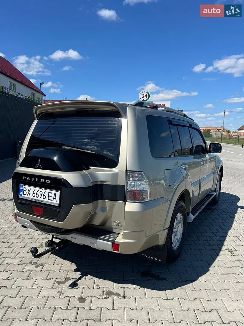 2017 Mitsubishi Pajero - мініатюра 7