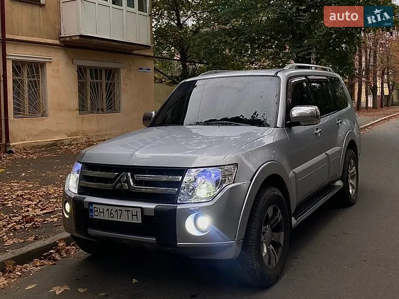 Mitsubishi Pajero Wagon