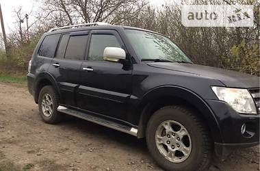 Позашляховик / Кросовер Mitsubishi Pajero 2007 в Харкові