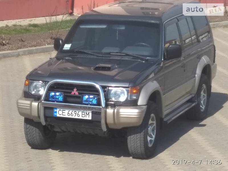 Позашляховик / Кросовер Mitsubishi Pajero 1998 в Чернівцях