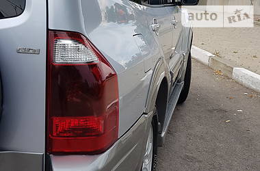 Внедорожник / Кроссовер Mitsubishi Pajero 2004 в Никополе