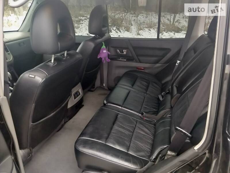 Позашляховик / Кросовер Mitsubishi Pajero 2004 в Львові