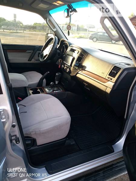 Позашляховик / Кросовер Mitsubishi Pajero 2007 в Коростишеві