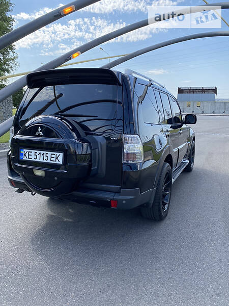 Позашляховик / Кросовер Mitsubishi Pajero 2008 в Дніпрі