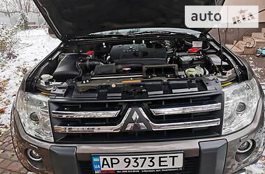 Внедорожник / Кроссовер Mitsubishi Pajero 2010 в Запорожье