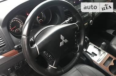 Внедорожник / Кроссовер Mitsubishi Pajero 2009 в Одессе