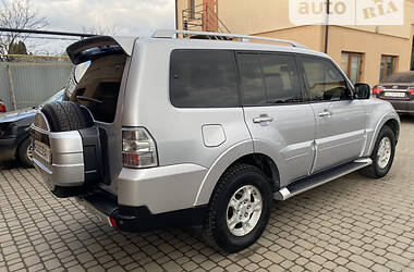 Внедорожник / Кроссовер Mitsubishi Pajero 2008 в Ужгороде