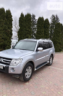 Универсал Mitsubishi Pajero 2008 в Тернополе