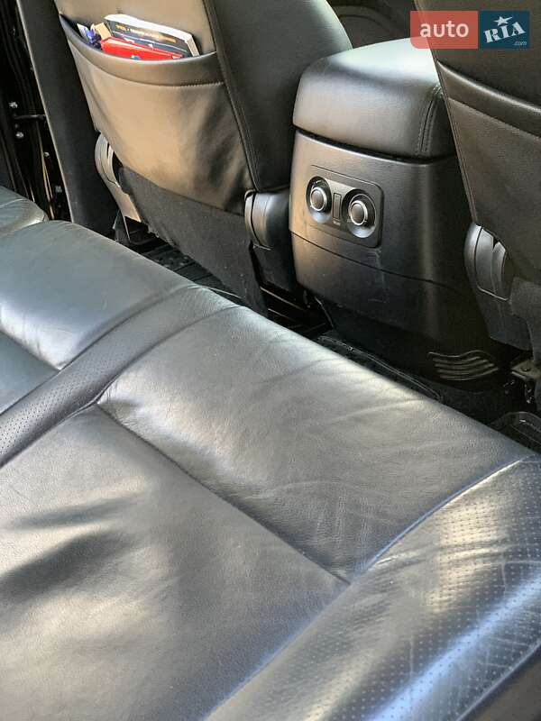 Внедорожник / Кроссовер Mitsubishi Pajero 2010 в Киеве