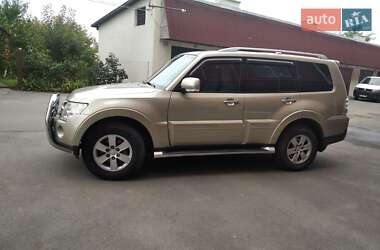 Внедорожник / Кроссовер Mitsubishi Pajero 2007 в Чорткове