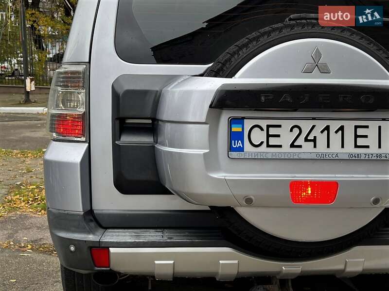 Позашляховик / Кросовер Mitsubishi Pajero 2008 в Києві