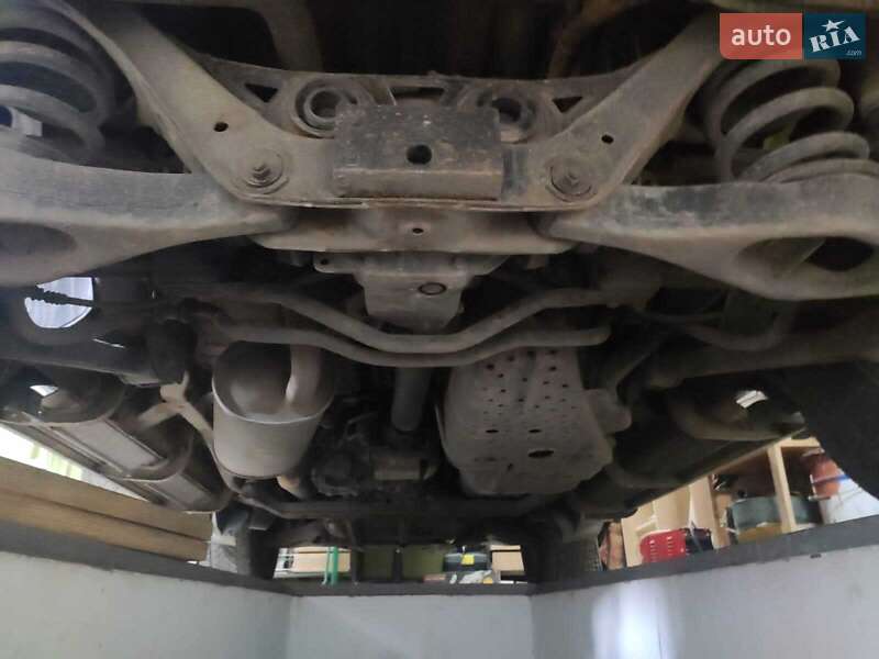 Внедорожник / Кроссовер Mitsubishi Pajero 2001 в Измаиле