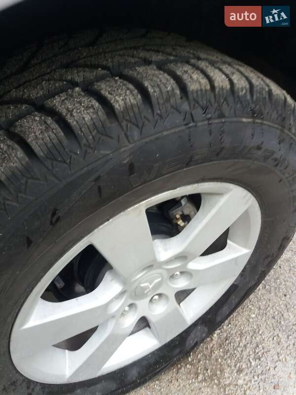 Внедорожник / Кроссовер Mitsubishi Pajero 2005 в Запорожье фото 13 Внедорожник / Кроссовер Mitsubishi Pajero 2005 в Запорожье