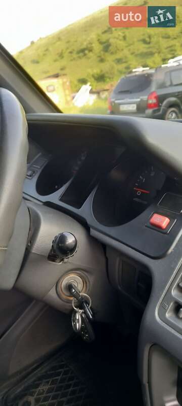 Внедорожник / Кроссовер Mitsubishi Pajero 2003 в Бучаче фото 3 Внедорожник / Кроссовер Mitsubishi Pajero 2003 в Бучаче