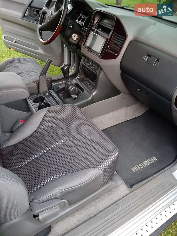 Внедорожник / Кроссовер Mitsubishi Pajero 2000 в Ужгороде фото 9 Внедорожник / Кроссовер Mitsubishi Pajero 2000 в Ужгороде