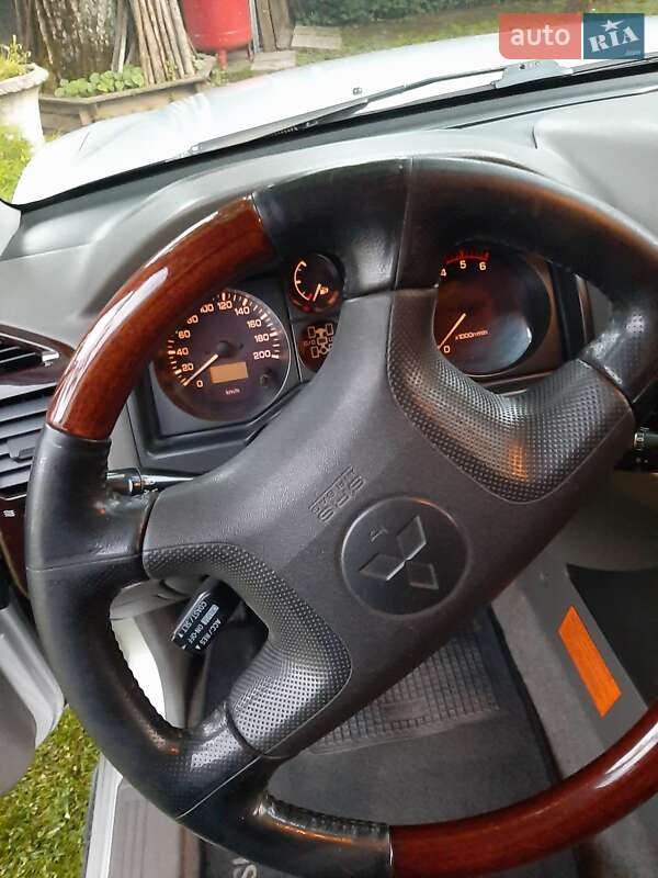 Внедорожник / Кроссовер Mitsubishi Pajero 2000 в Ужгороде фото 16 Внедорожник / Кроссовер Mitsubishi Pajero 2000 в Ужгороде