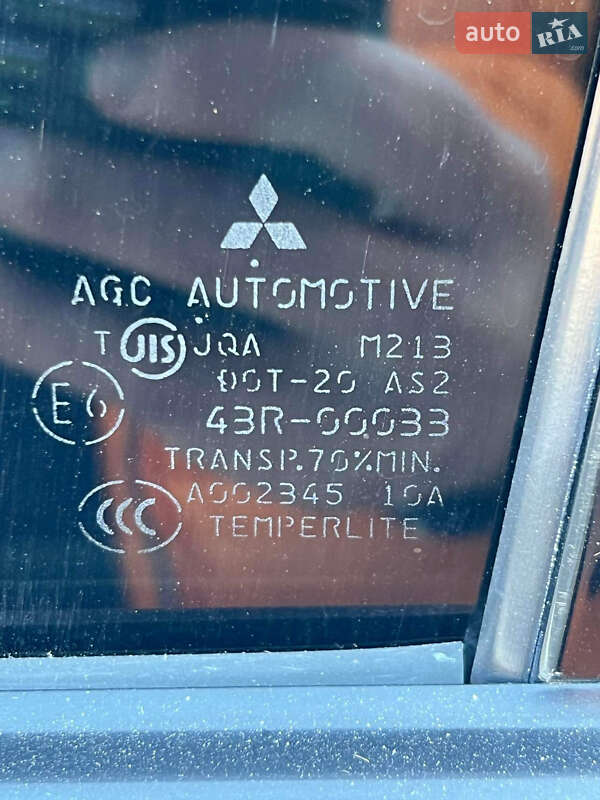 Внедорожник / Кроссовер Mitsubishi Pajero 2013 в Ровно фото 16 Внедорожник / Кроссовер Mitsubishi Pajero 2013 в Ровно