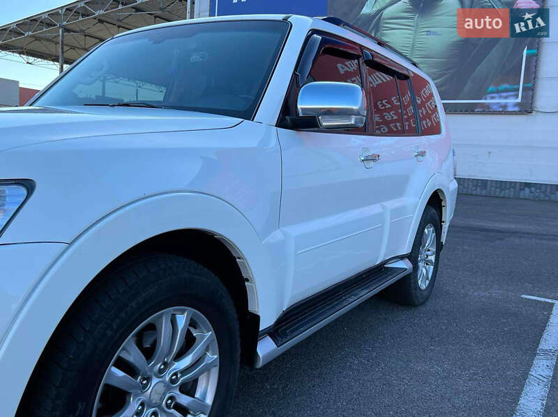 Внедорожник / Кроссовер Mitsubishi Pajero 2013 в Ровно фото 31 Внедорожник / Кроссовер Mitsubishi Pajero 2013 в Ровно